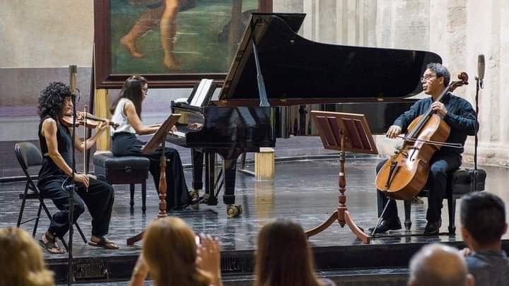 Art Trio
